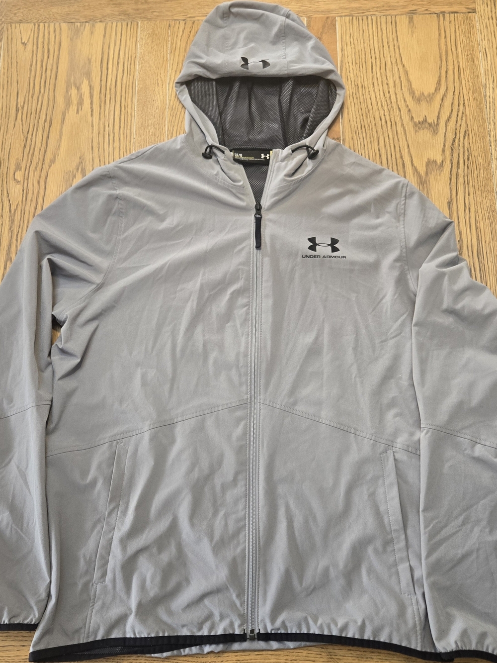 Under Armour Men’s Light Gray Hooded Windbreaker Jacket